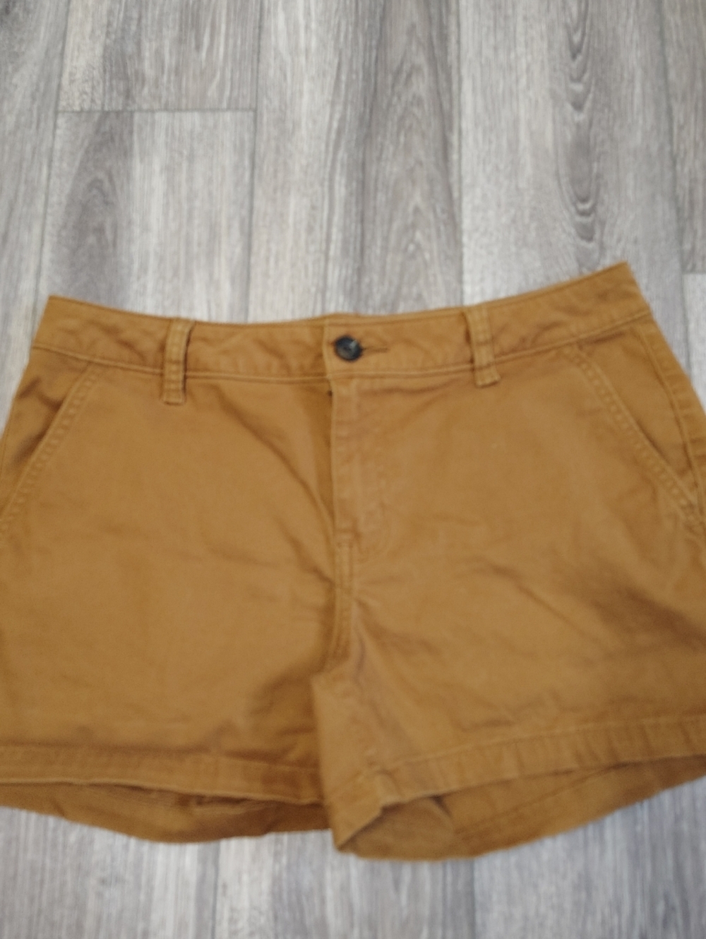 a.n.a Women's Tan Jean-Style Shorts Size 6